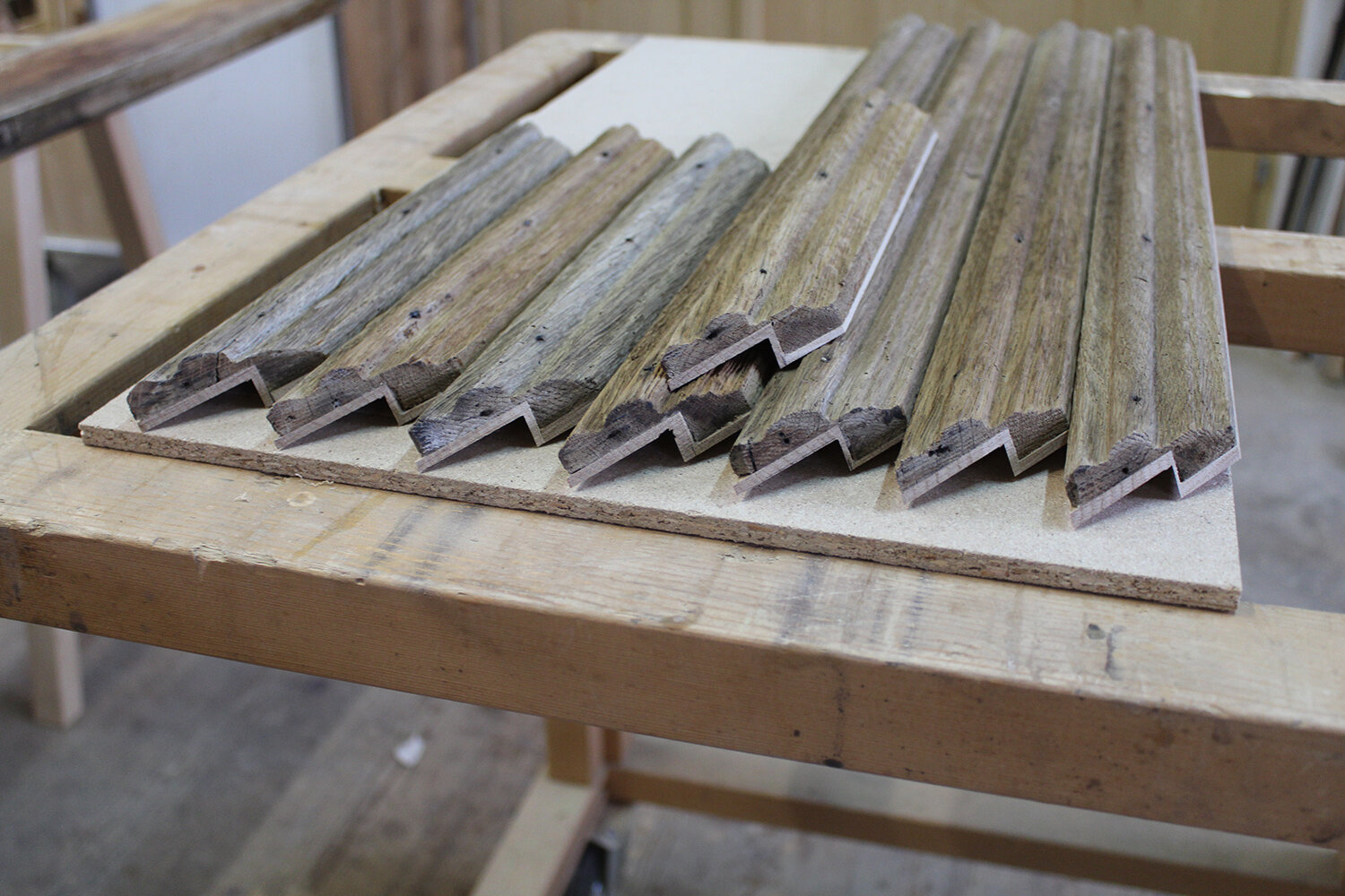Holzergänzungen an Füllungsleisten von Restaurierung Maderebner